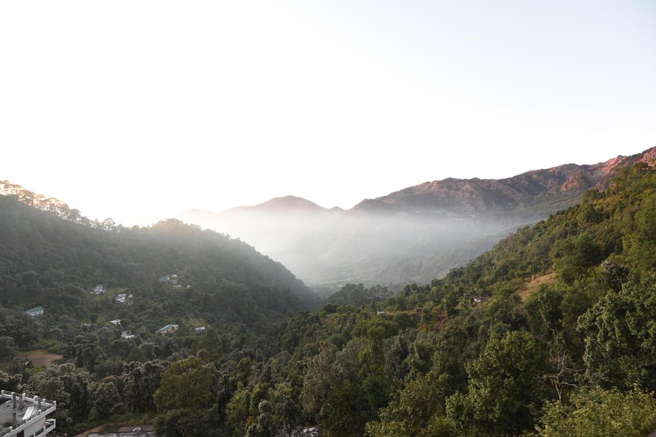 Green Roof Hotel Nainital Exterior foto